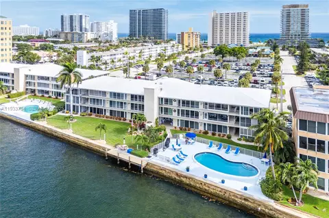 743 N Riverside Dr #5C, Pompano Beach, FL 33062