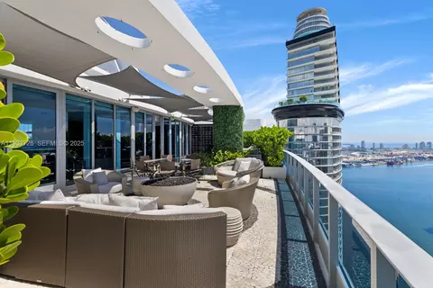 200 Biscayne Boulevard Way #PH-5404, Miami, FL 33131