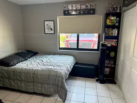 Bedroom - 7185 W 30th Ln, Hialeah, FL 33018 photo 1 of 3