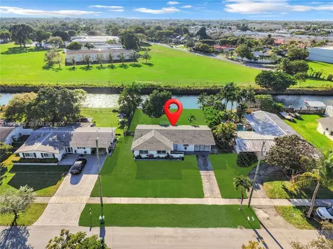 9980 Broad Channel Dr, Cutler Bay, FL 33157