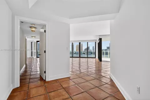 4000 Island Blvd #1507, Aventura, FL 33160