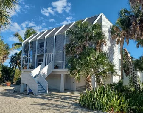 9228 Belding Dr, Sanibel, FL 33957