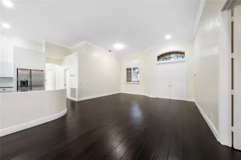 Living - 2893 Oakbrook Dr, Weston, FL 33332 photo 5 of 8