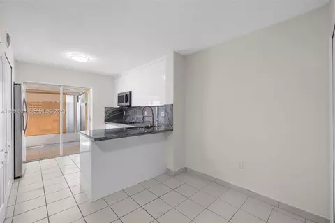 Other - 2425 W 76th St #102, Hialeah, FL 33016 photo 3 of 11
