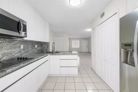 Kitchen - 2425 W 76th St #102, Hialeah, FL 33016 photo 2 of 2