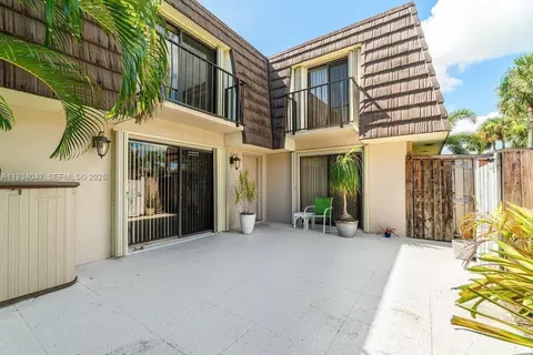 1619 16th Ct, Jupiter, FL 33477 photo 6