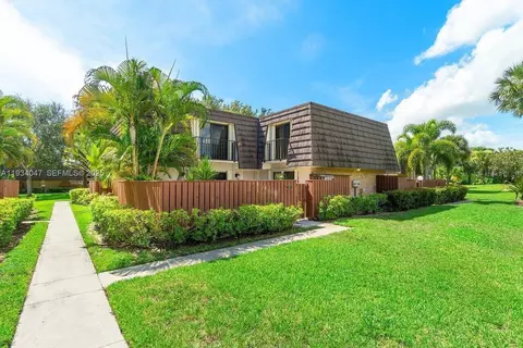 1619 16th Ct, Jupiter, FL 33477 photo 4