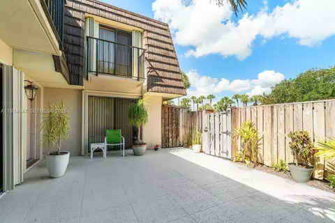 1619 16th Ct, Jupiter, FL 33477 photo 10