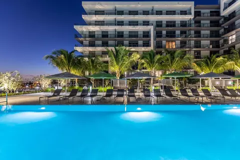 2960 NE 207 St #810, Aventura, FL 33180