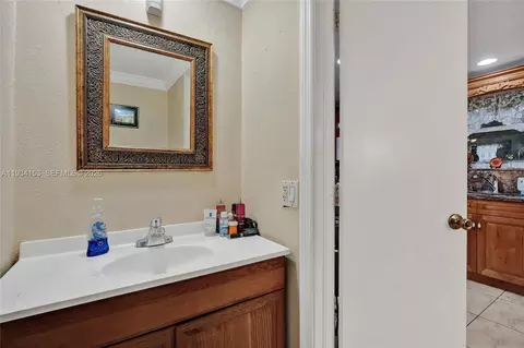 Other - 4141 W 4th Ave, Hialeah, FL 33012 photo 10 of 15