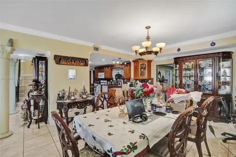 Dining - 4141 W 4th Ave, Hialeah, FL 33012 photo 2 of 3