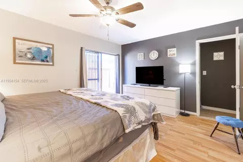 Bedroom - 6491 NW 190th Ter, Hialeah, FL 33015 photo 5 of 7