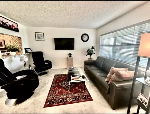 900 Atlantic Shores Blvd #126, Hallandale Beach, FL 33009