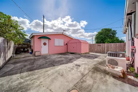 Exterior - 854 E 24th St, Hialeah, FL 33013 photo 1 of 3