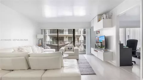 2029 N Ocean Blvd #404, Fort Lauderdale, FL 33305