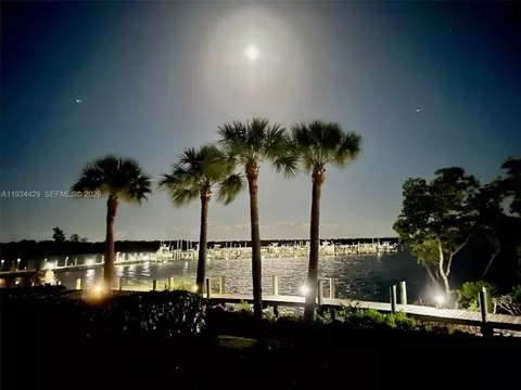 6062 SE Landing Way #16, Stuart, FL 34997