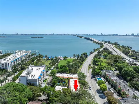 515 NE 38th St #10, Miami, FL 33137