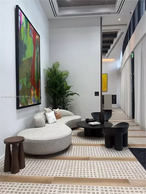 225 N Miami Ave #501, Miami, FL 33128