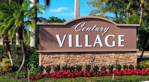 243 Sheffield J #243, West Palm Beach, FL 33417