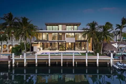 641 Flamingo Dr, Fort Lauderdale, FL 33301
