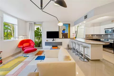 1532 Drexel Ave #203, Miami Beach, FL 33139