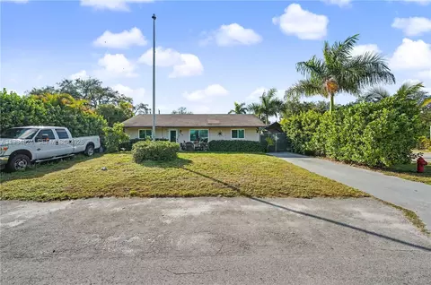 2864 SW 16th St, Fort Lauderdale, FL 33312