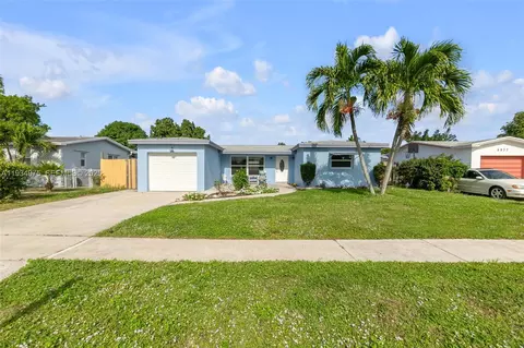 6945 NW 8th Ct, Margate, FL 33063