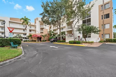 7780 Trent Dr #307, Tamarac, FL 33321