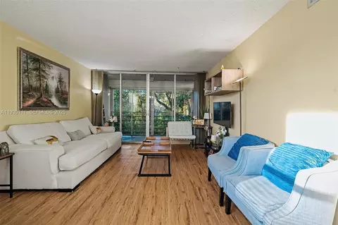 9440 Live Oak Pl #404, Davie, FL 33324