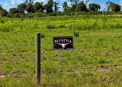 NW 72 Ave, Okeechobee, FL 34972 photo 2
