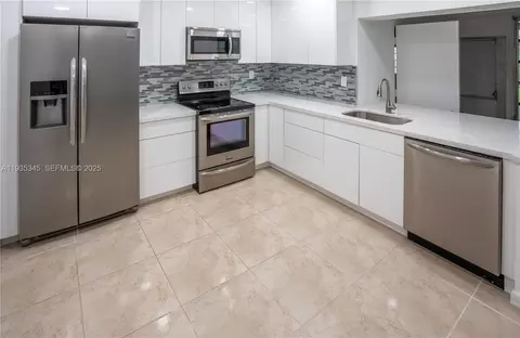 17252 SW 112th Pl #21243, Miami, FL 33157