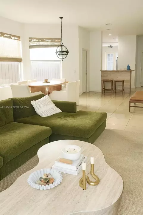 1139 NE 3rd Ave, Fort Lauderdale, FL 33304