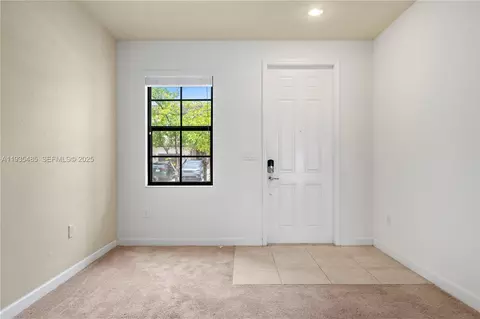 3366 W 90th Ter, Hialeah, FL 33018 photo 22