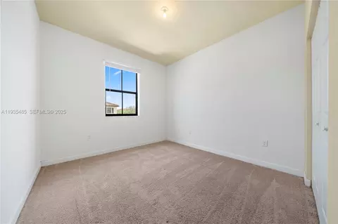 3366 W 90th Ter, Hialeah, FL 33018 photo 11