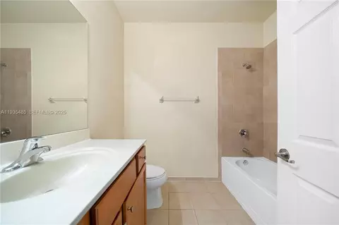 3366 W 90th Ter, Hialeah, FL 33018 photo 18