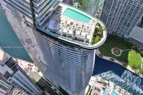 300 Biscayne Blvd Way #3704C, Miami, FL 33131