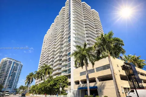 7601 E Treasure Dr #611, North Bay Village, FL 33141