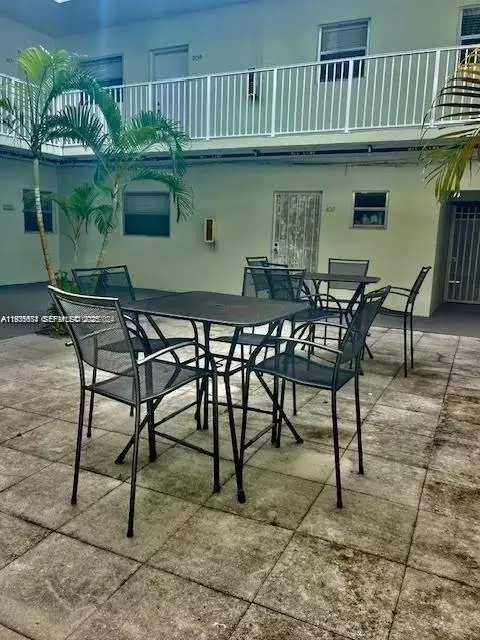 12890 NE 8th Ave #102, North Miami, FL 33161