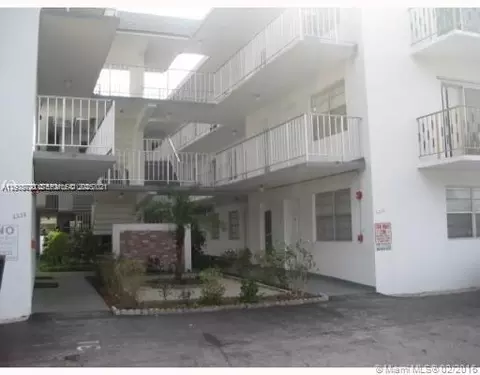 Undisclosed, Hollywood, FL 33020