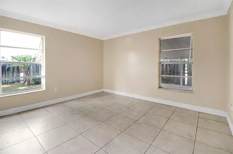 Living - 6195 W 18th Ave #G125, Hialeah, FL 33012 photo 3 of 3
