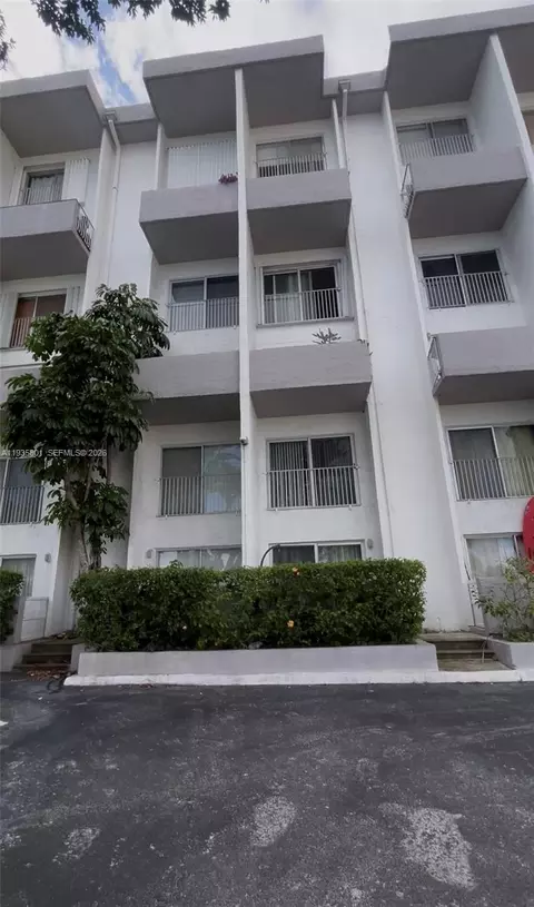7801 NE 4th Ct #312, Miami, FL 33138