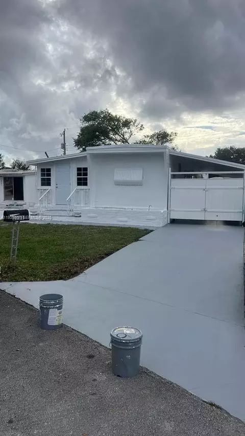 1911 SW 87th Ave, Davie, FL 33324