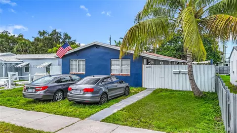 2223 Liberty St, Hollywood, FL 33020