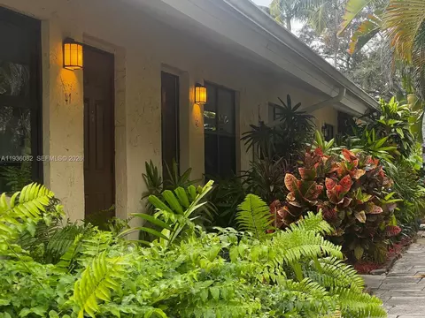 1455 Holly Heights Dr #42, Fort Lauderdale, FL 33304