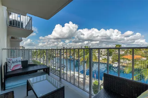 1731 SE 15th St #511, Fort Lauderdale, FL 33316