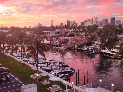 1731 SE 15th St #511, Fort Lauderdale, FL 33316