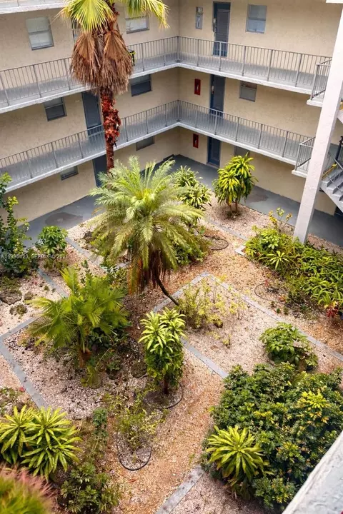 1800 SW 81st Ave #1411, North Lauderdale, FL 33068