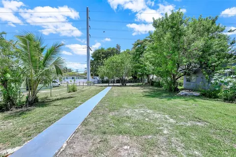 Exterior - 8280 NW 5th Ave, Miami, FL 33150 photo 11 of 13
