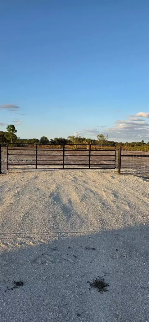 17385 NW 314 St, Okeechobee, FL 34972 photo 3