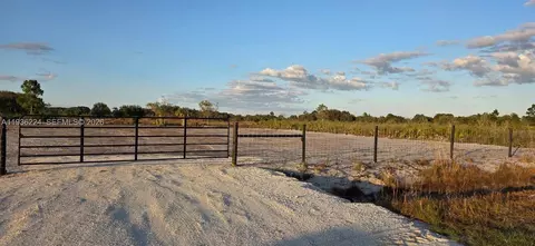 17385 NW 314 St, Okeechobee, FL 34972 photo 2